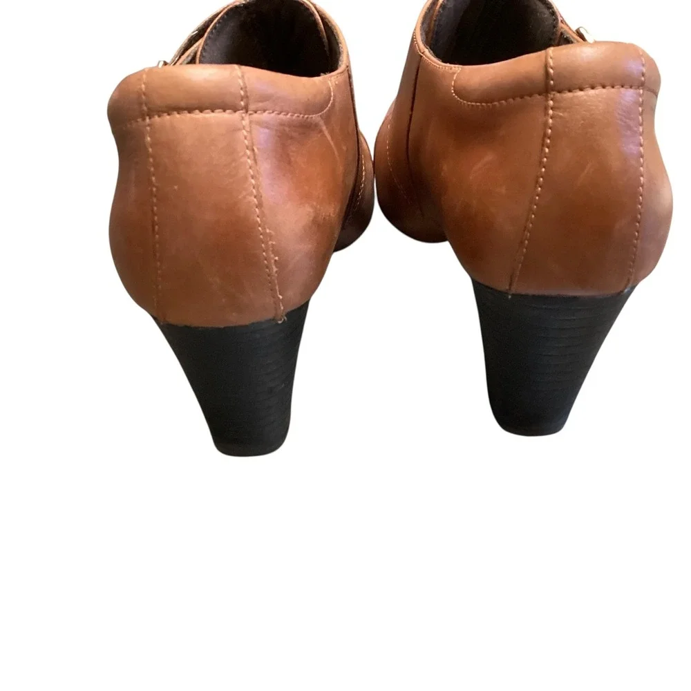 Clarks Bendables Sapphire Athena Womens 9.5M Tan Leather Block‎ Heel Booties EUC - Picture 6 of 9